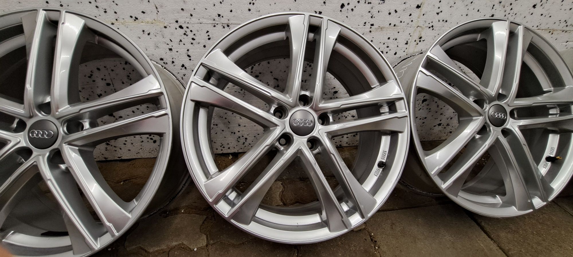 Alufelgi TEC 19 5x112 ET45 8J Audi Vw Mercedes 
6,5J