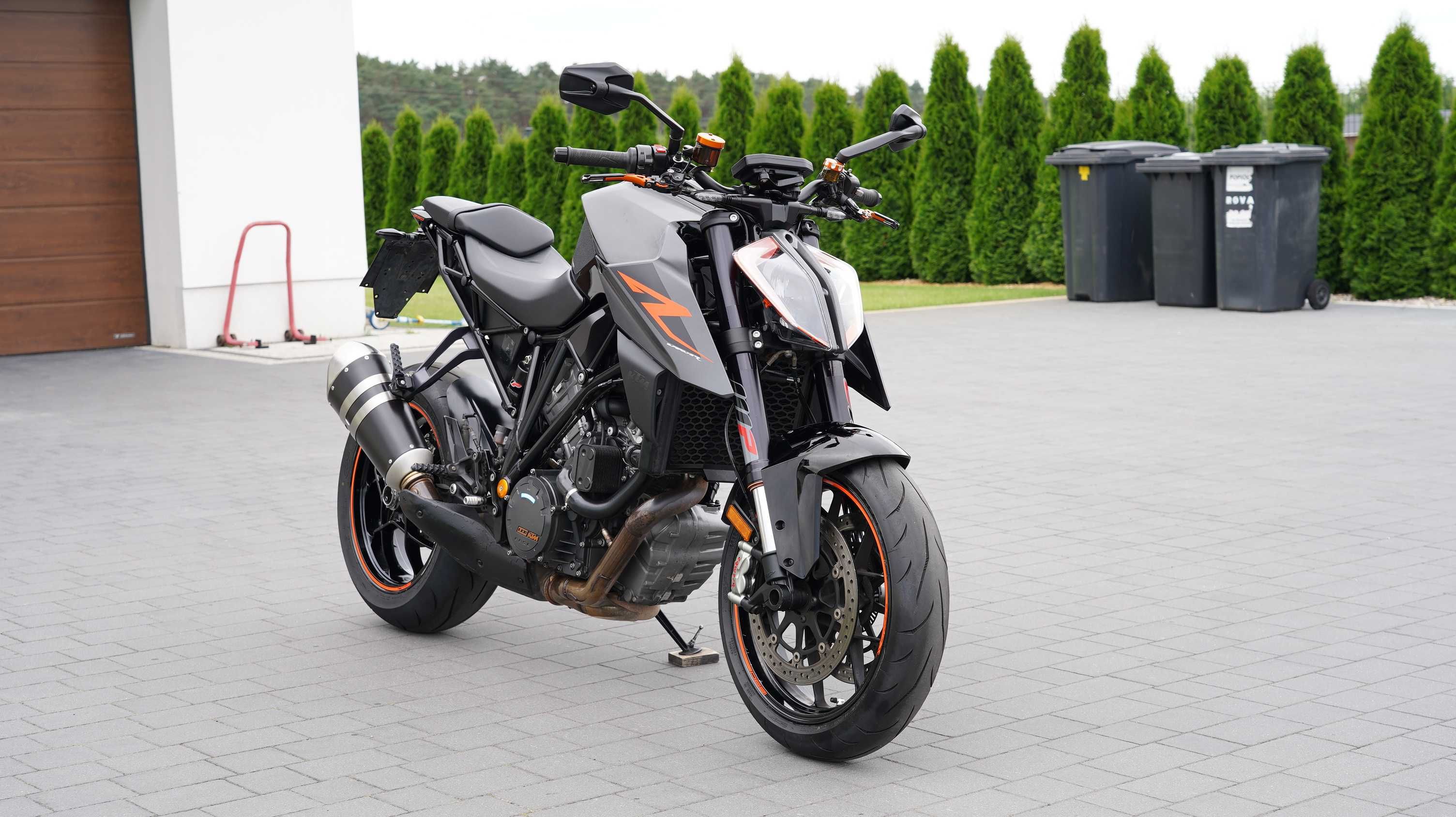 ktm 1290 Super Duke R