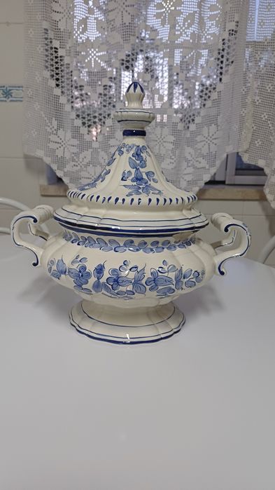 Terrina antiga porcelana
