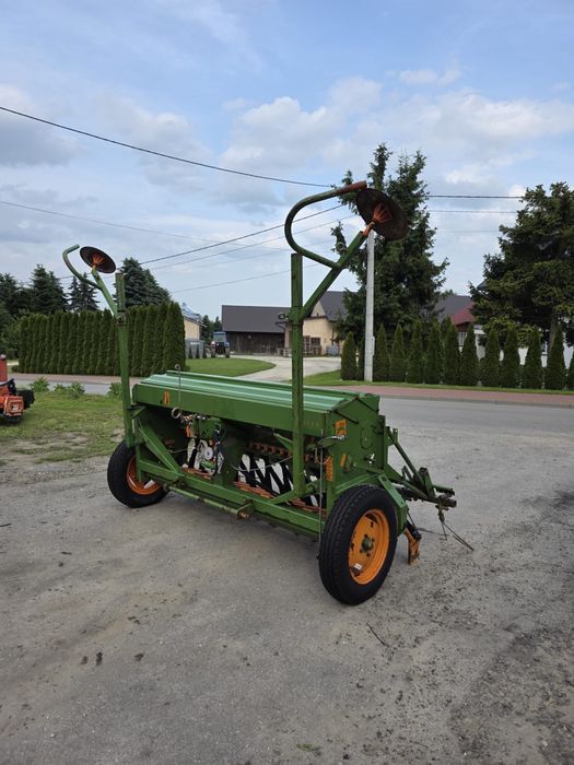 Witam posiadam na sprzedaż siewnik Amazone D8 Super szerokość 2.5m