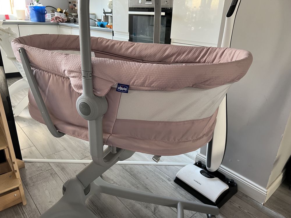 Chicco babyhug 4w1 pudrowy róż plus Materac o