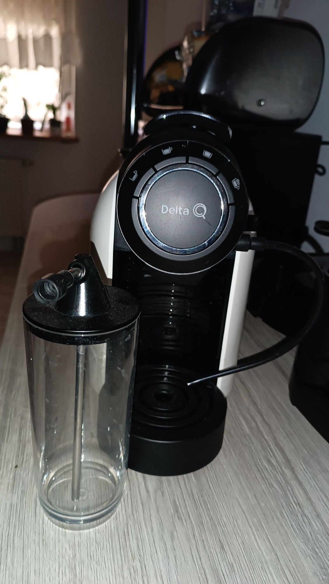 Ekspres Delta q , jak nowy