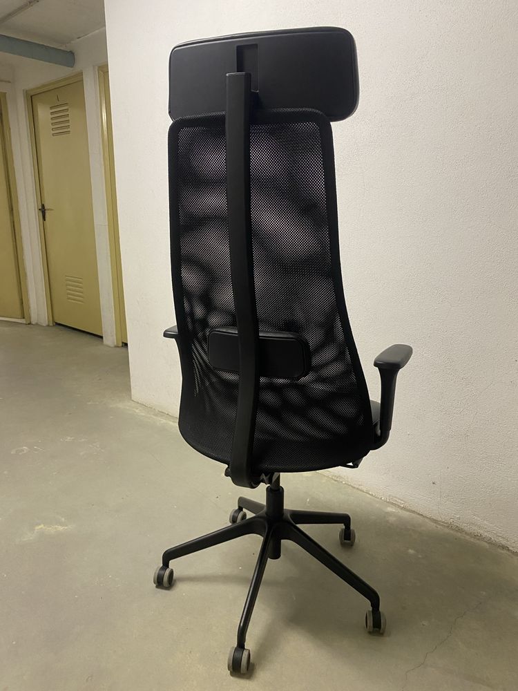 Cadeira escritorio de pele IKEA