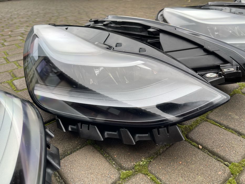 Фари Tesla Model Y 3 лінза права і ліва