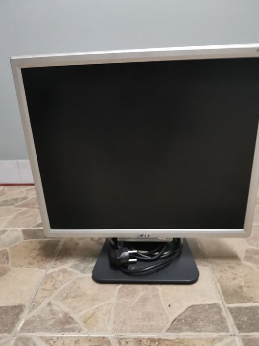 Monitor lcd Acer AL1816 placa nova.
