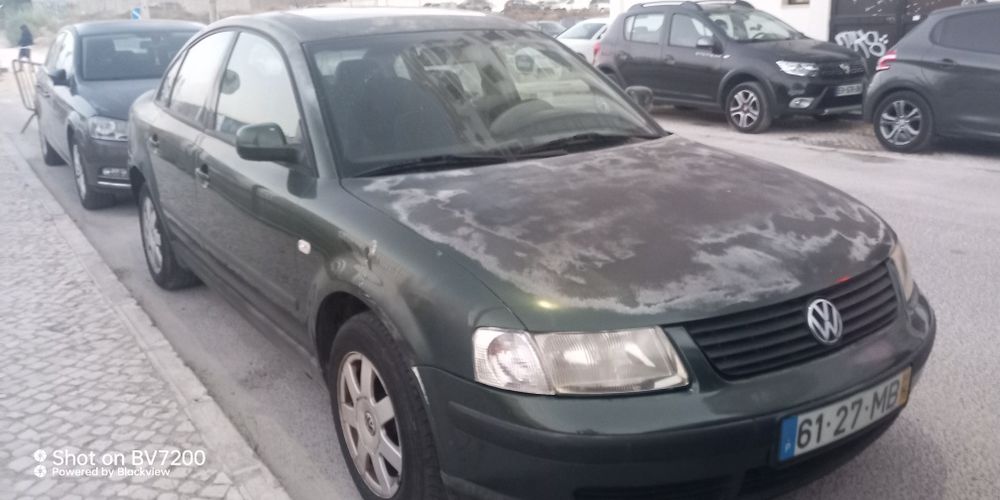 Volkswagen Passat sedan