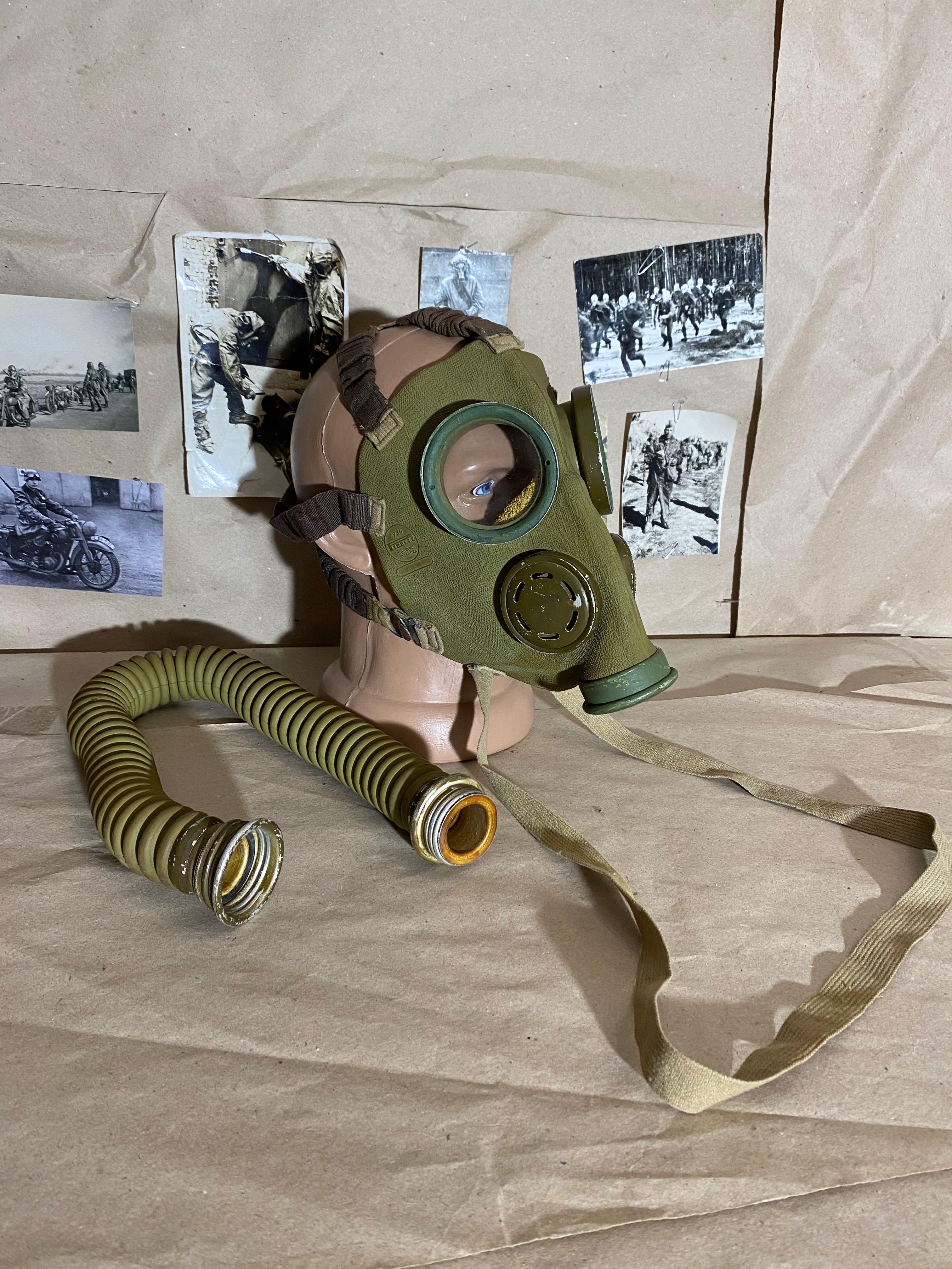 Maska gazowa Gas mask Pirelli 1936 Argentina Original military Antique