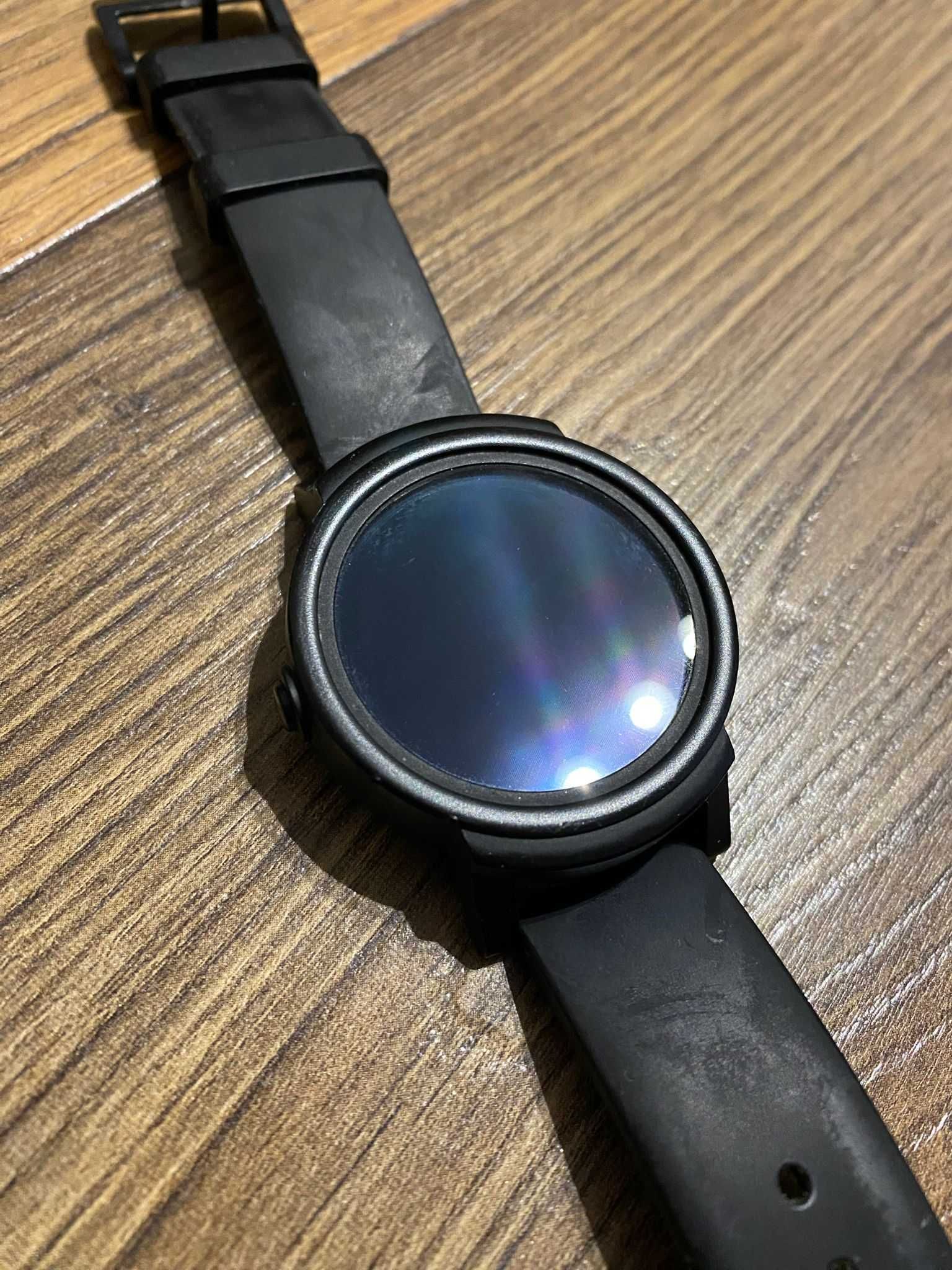 Smartwatch Ticwatch E Shadow WF12086 Czarny