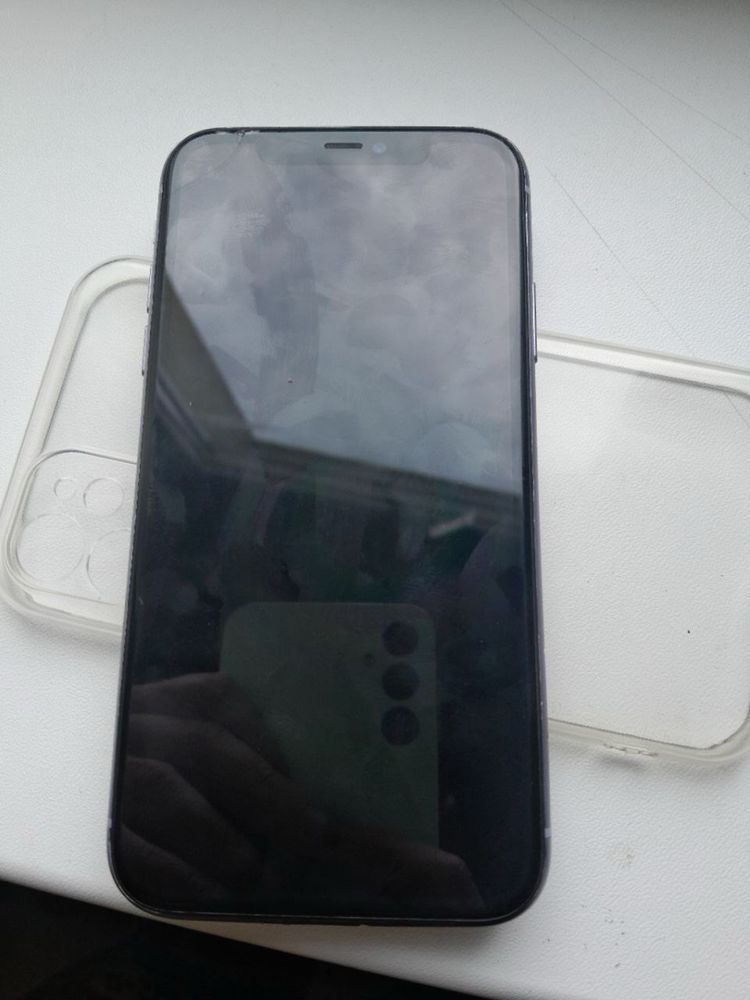 Iphone 11 64 в задовільному стані
