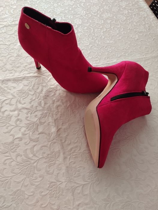 Bota/Botins vermelho