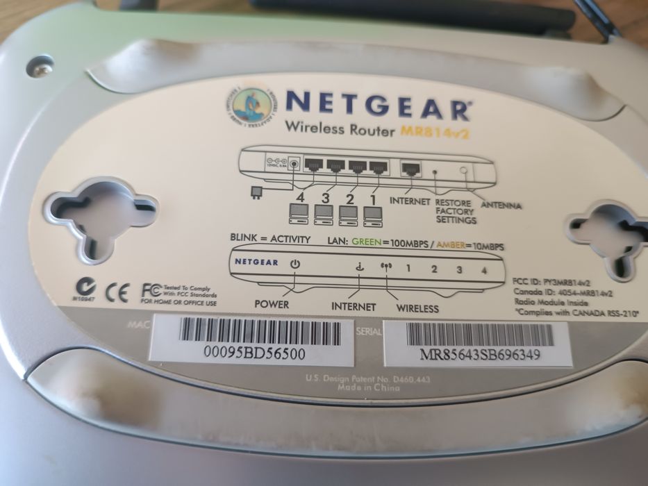 Router Netgear MR814v2