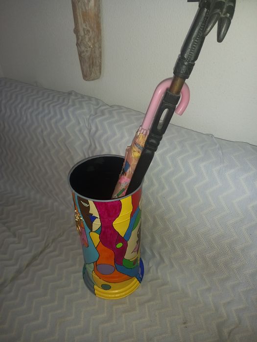 Porta guarda-chuvas e bengalas