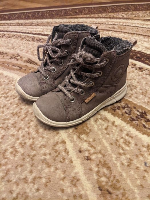 Взуття дитяче демісезонне  Ecco 25р.