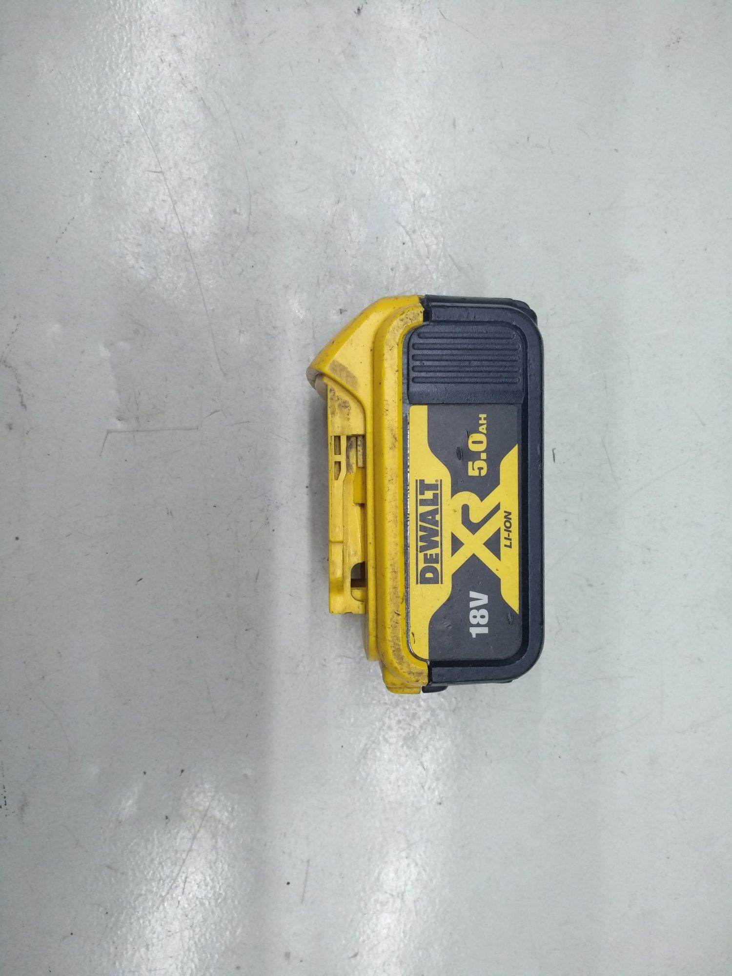 DeWALT DCB184 оригинальный корпус аккумулятора девольт 5ah