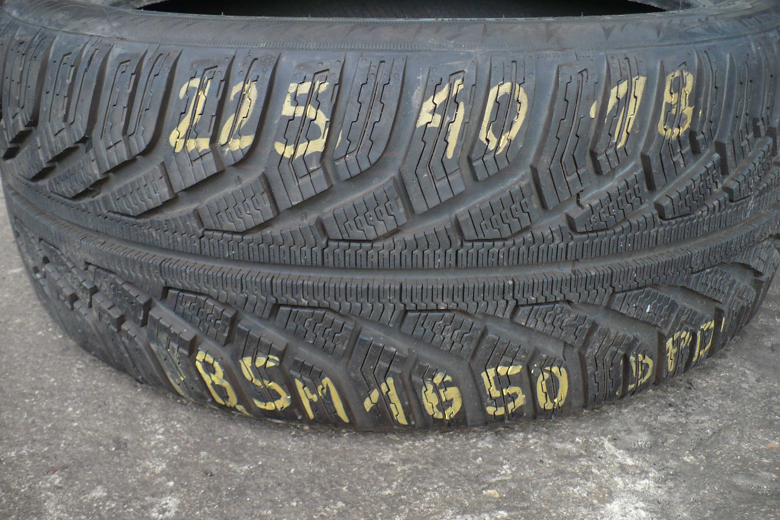 Opony Uniroyal MS Plus77 225/40R18 92Y Zima 8mm 2szt. 2016r.