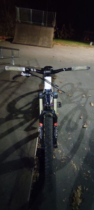 Куб flying circus 2014 стан хороший є декілька косметичних нюансів.