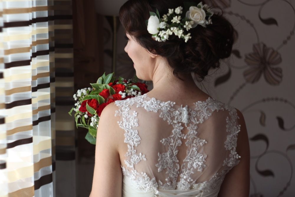 продам сукню/весілля//випуск/