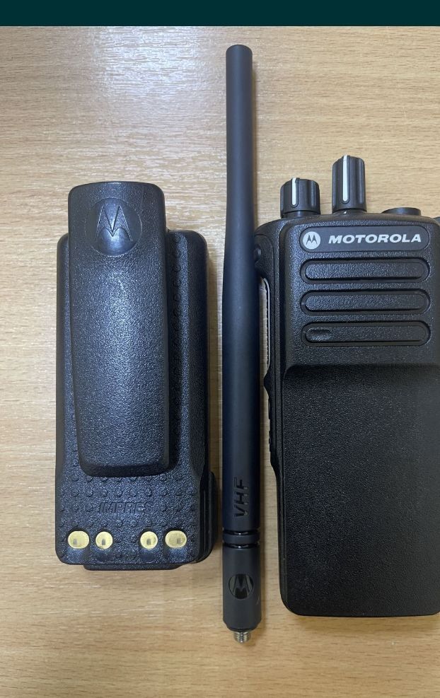 Motorola DP4400.