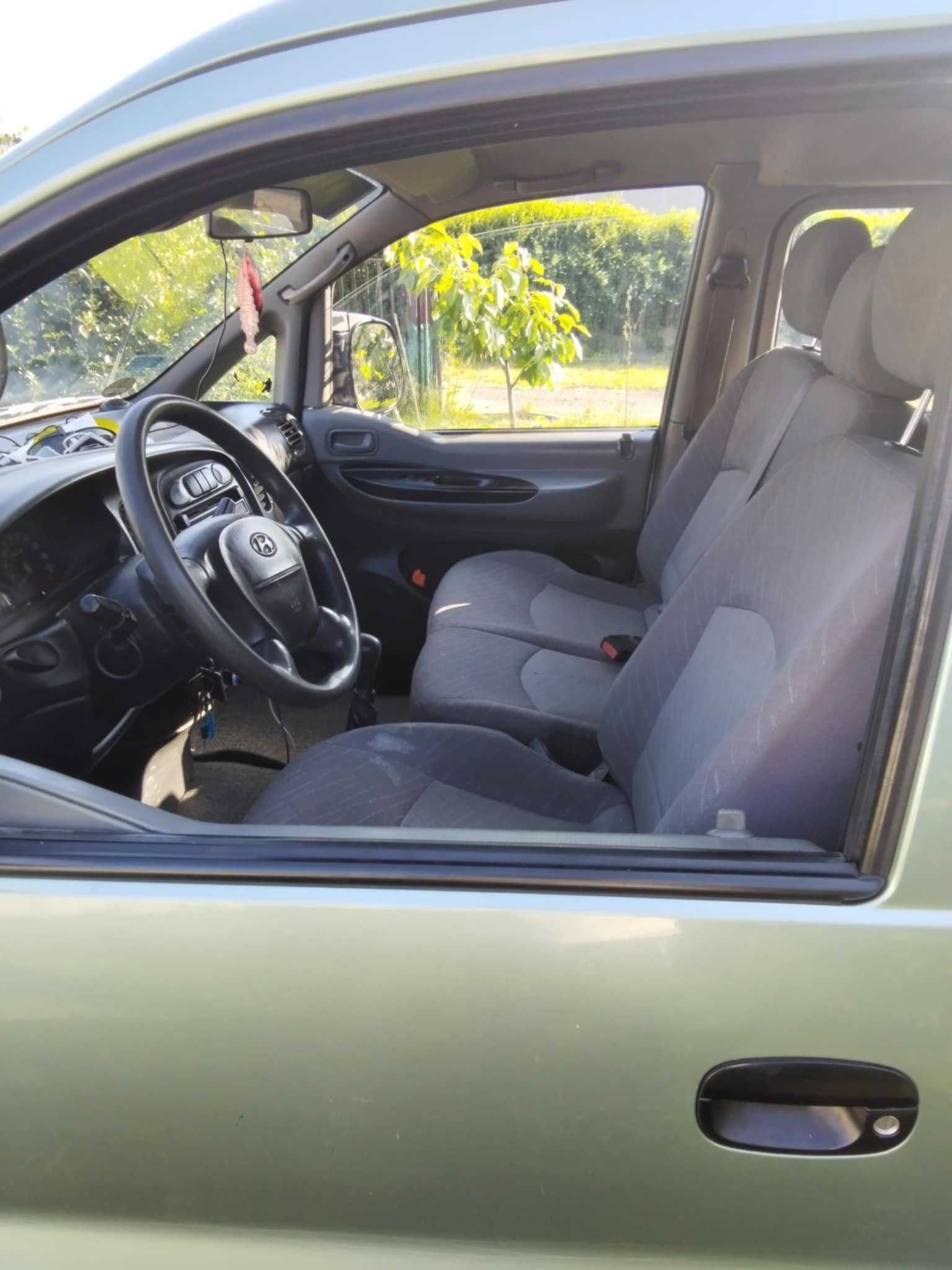 Fajny busik Hyundai H1