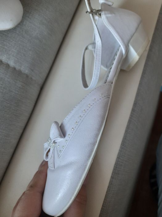 Buty dla dziewczynki nr.38