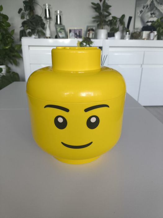 Duży orginalny pojemnik w kształcie głowy LEGO z pokrywą