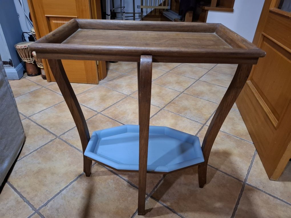 Mesa de apoio / café/ mini bar
