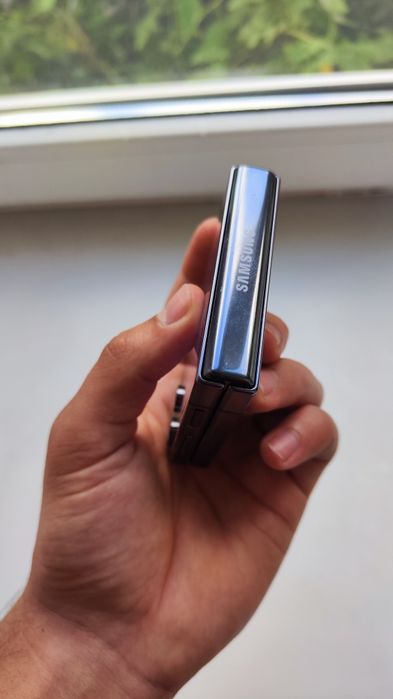 Samsung Flip 5 8/512