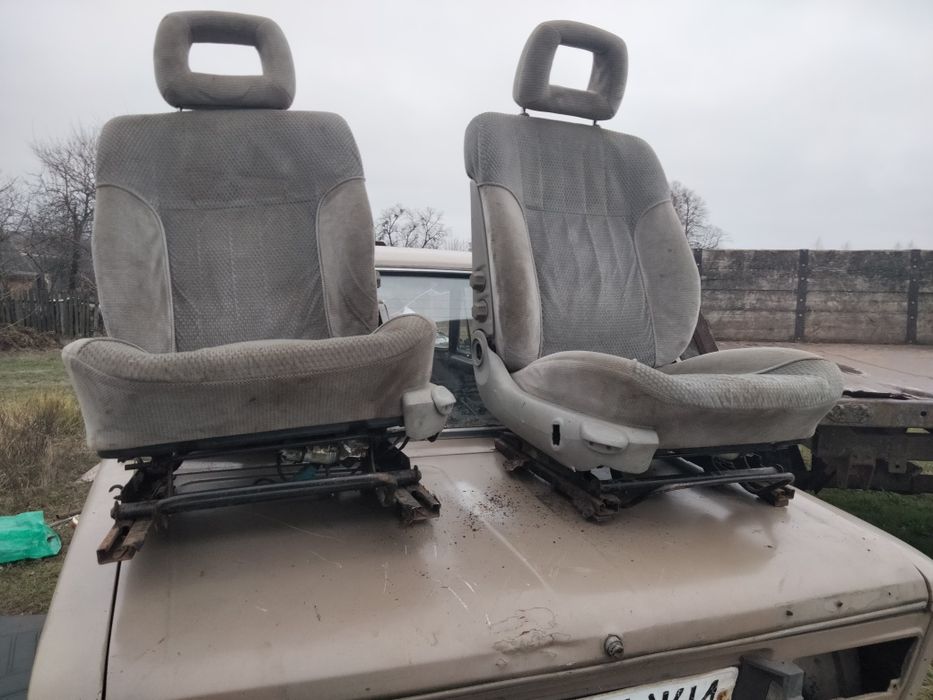 Сидіння автомобільні , стояли на ваз класика 2106