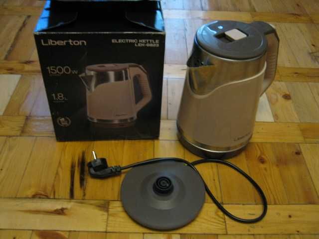 Электрический чайник Liberton LEK-6823