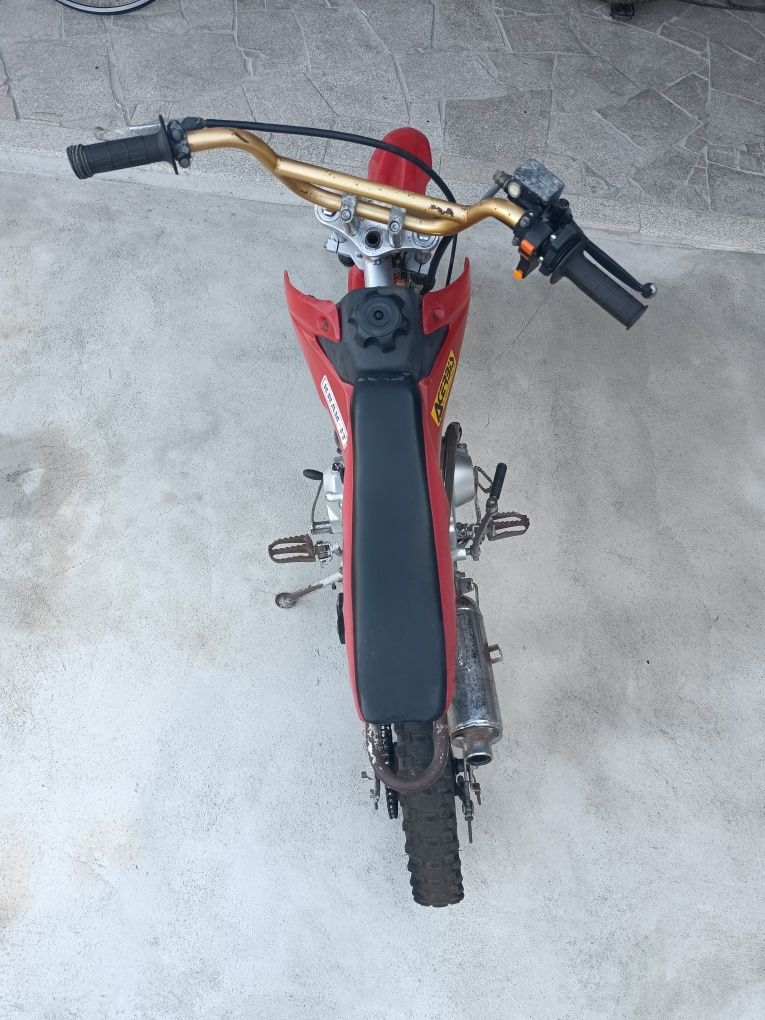 Vendo Moto de Cross 125