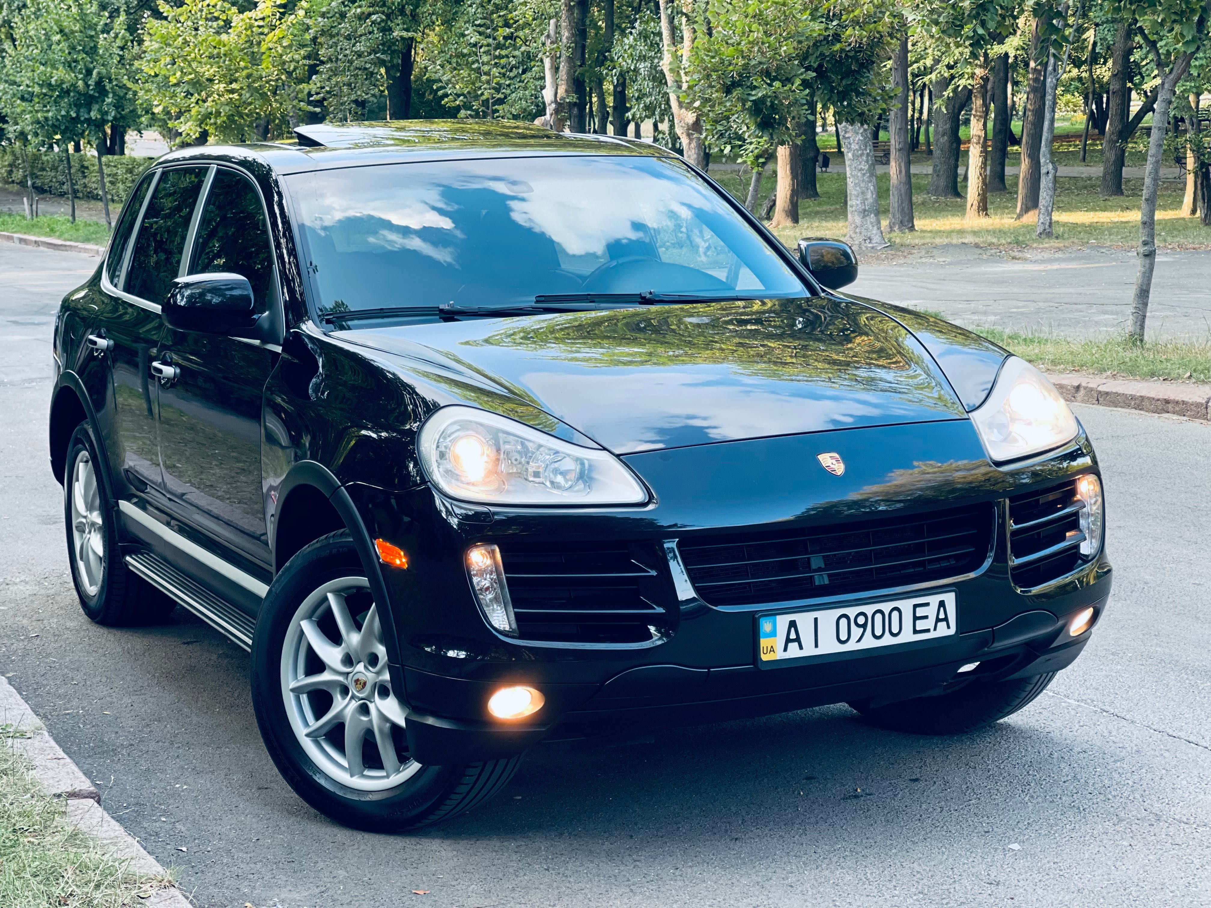 Porsche Cayenne 93т.км. Без подкрасов. Идеальный.