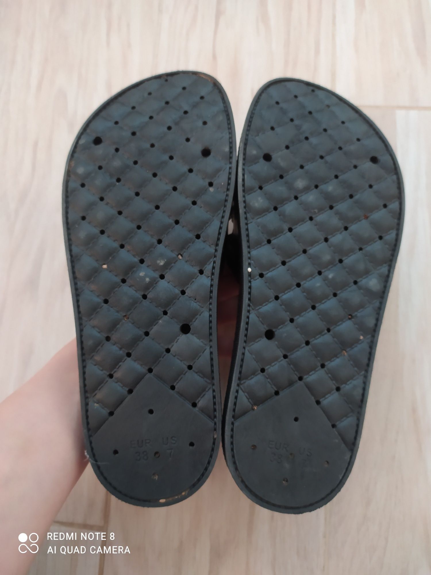 Шльопанці взуття тапки на літо нові 38 розмір