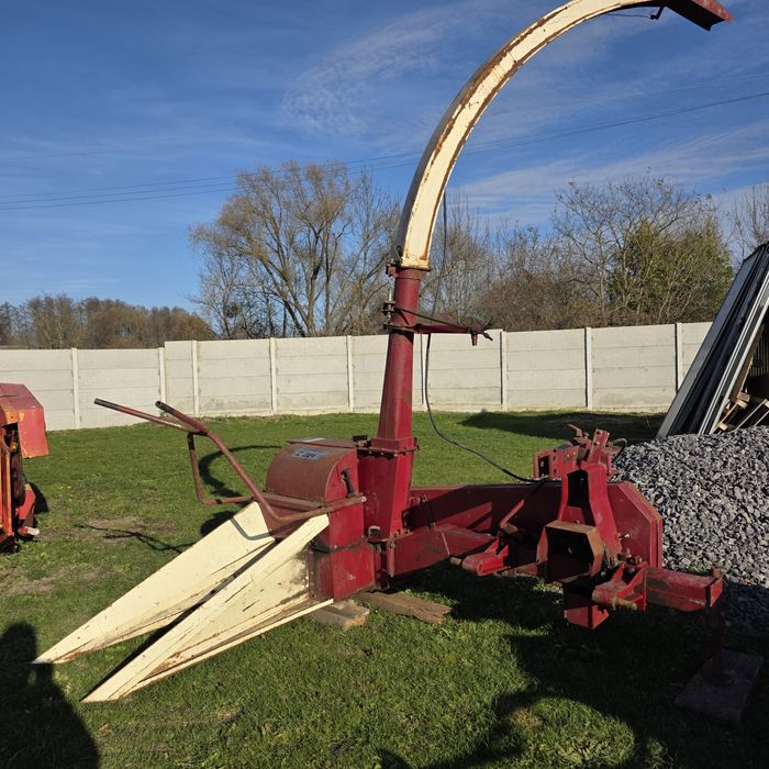 Сілосний комбайн січкарня до кукурудзи