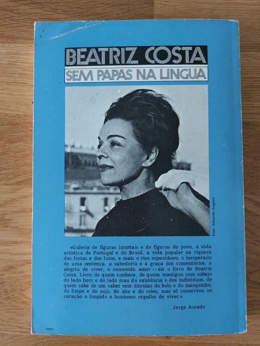 Livro de Beatriz Costa - Sem Papas na Língua