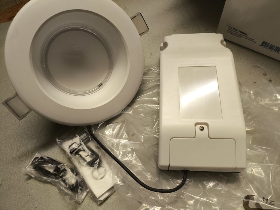 Lampa oprawa sufitowa Downlight Cree 1000 lumenów 3000k cr150