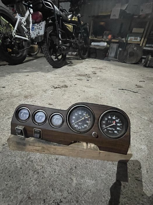 Приборка на жигулі 2106