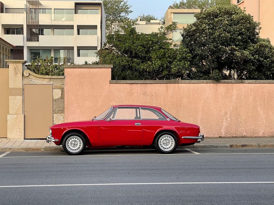 Alfa Romeo 2000