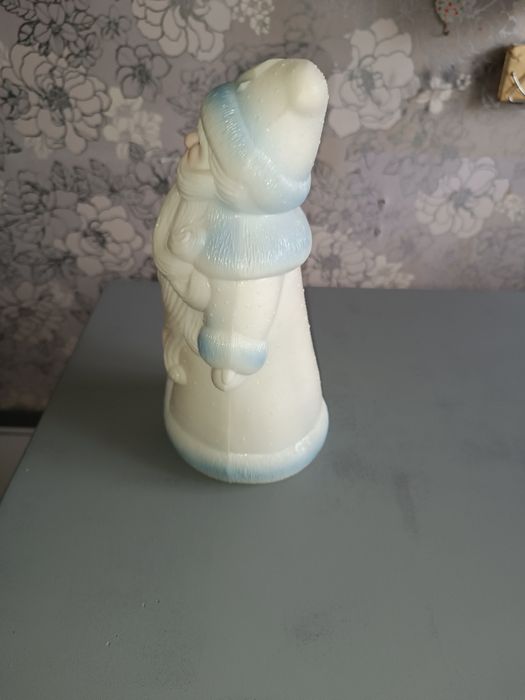 Дед Мороз под Ёлку