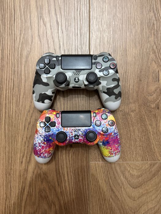 Ігрова приставка Ps4.