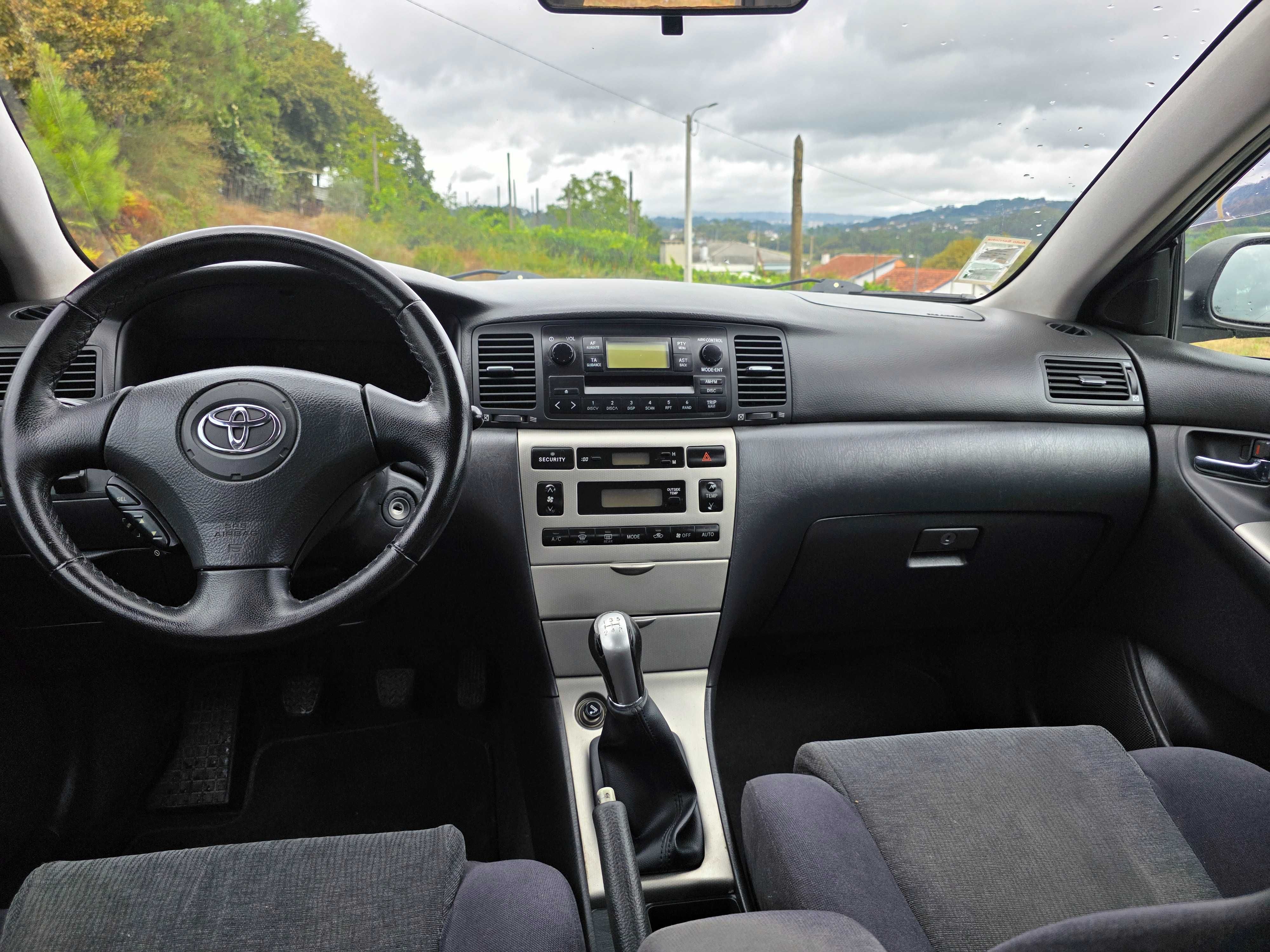 Toyota corolla 1400 ar condicionado ano 2003