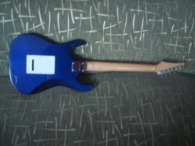 Продам электрогитару Ibanez