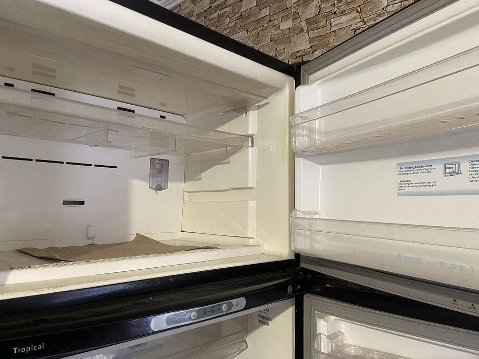 Холодильник Whirlpool ARG 774 IX