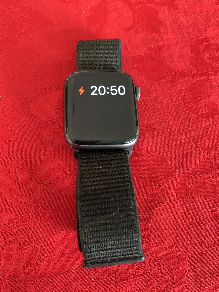 Apple Watch 4, Cellular