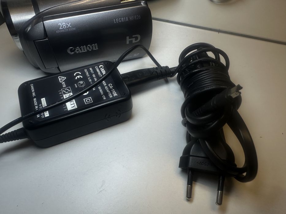Цифровая видеокамера Canon Legria HF R26 (4905B046)