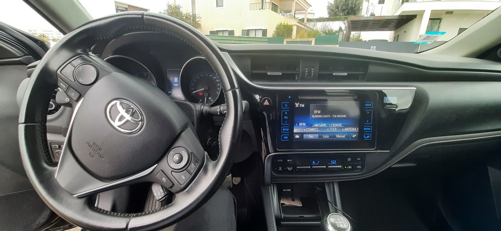 Toyota auris 1.4 d4d touring sports