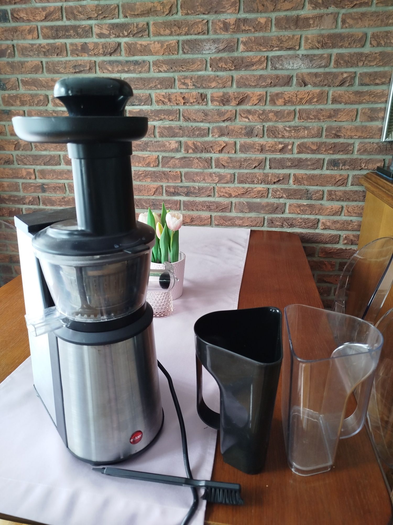 Wyciskarka wolnoobrotowa ELDOM PJ400