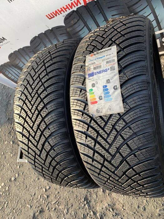 Шини нові 225/45 R17 пара Hankook 2023р зима