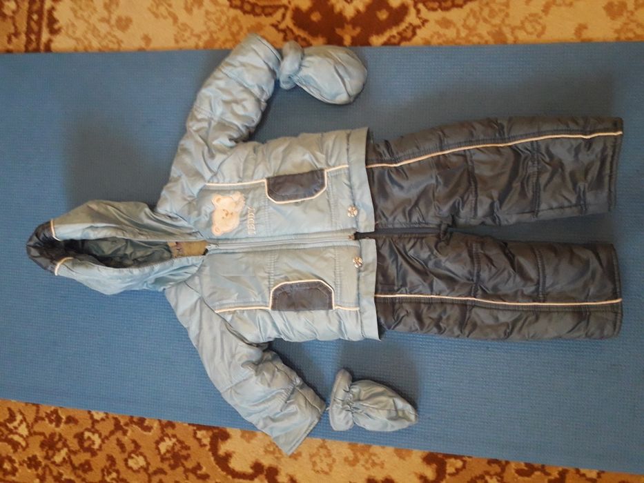 Продам зимние комбинезон конверт(на рост 74 +)будет до 2х лет