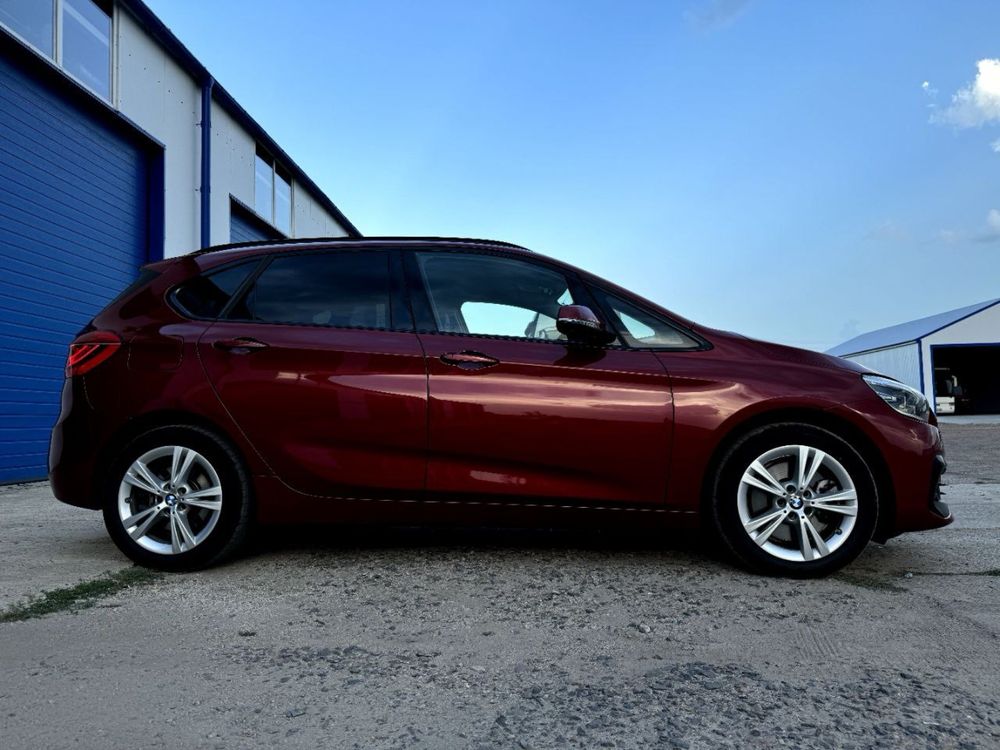 225 xe Active Tourer Гібрид
