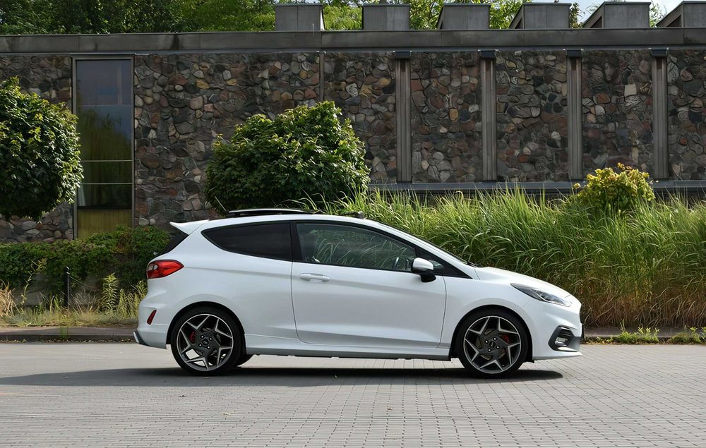 Ford Fiesta      2020